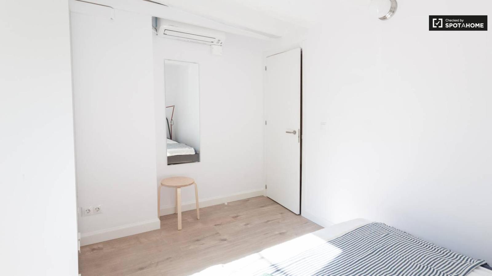 Apartament Ramblas - 01 Barcelona